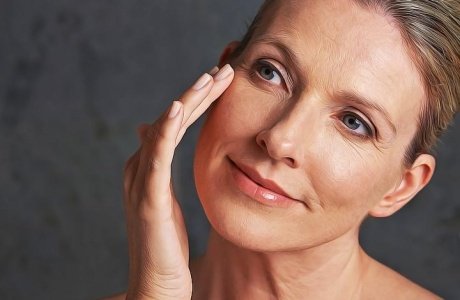 Морщины на лице: роль косметики и реальные ожидания