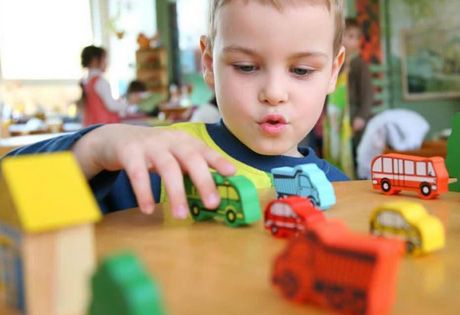 Удивительный мир: как подготовить ребенка к детскому саду?